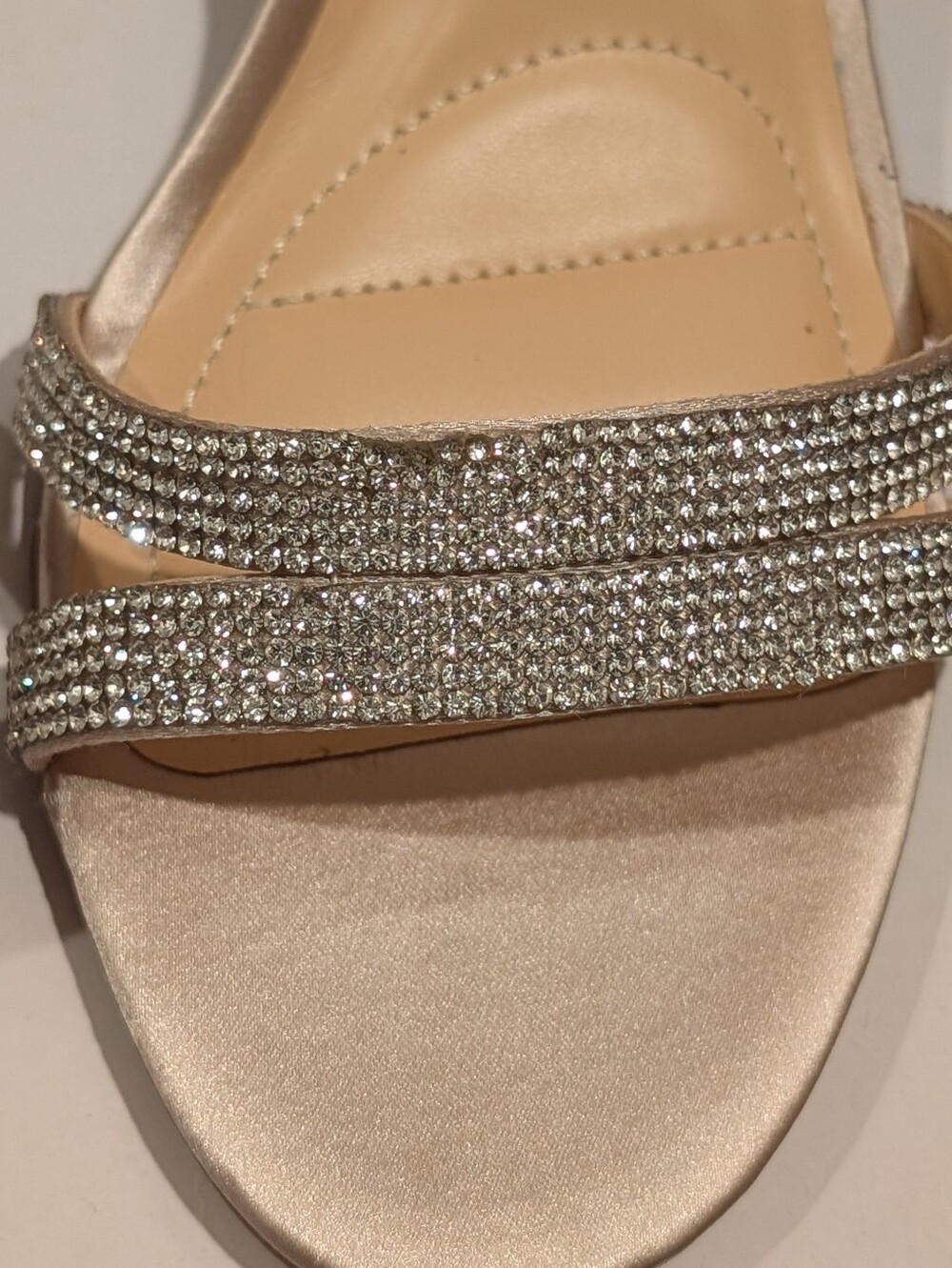 Badgley Mischka Champagne Satin Block Heel Sandal with Crystal Straps Size 7 - Picture 4 of 9